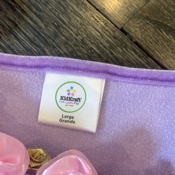 Toddler princess dress by KidKraft-Large - Picture 4 of 9